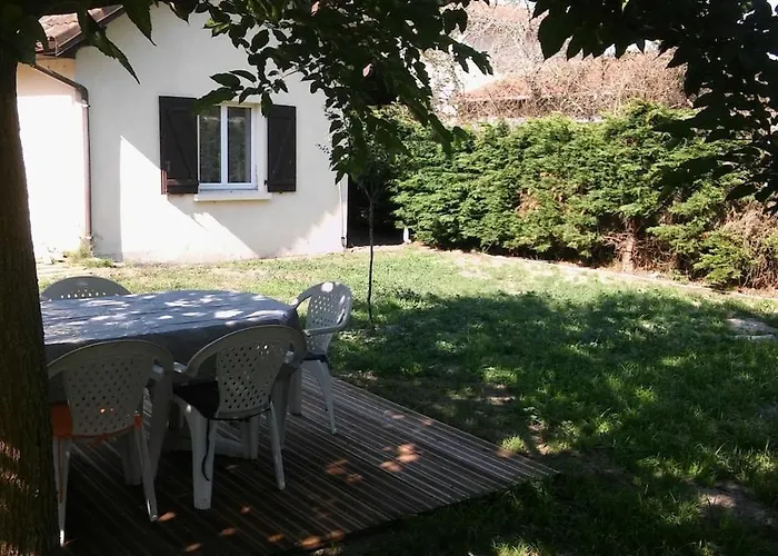 펜션 Castorette, Au Calme, Petit Dejeuner Compris *